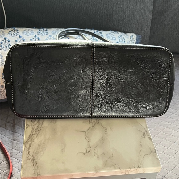 Fossil Black Leather Shoulder Bag - Picture 3 of 4